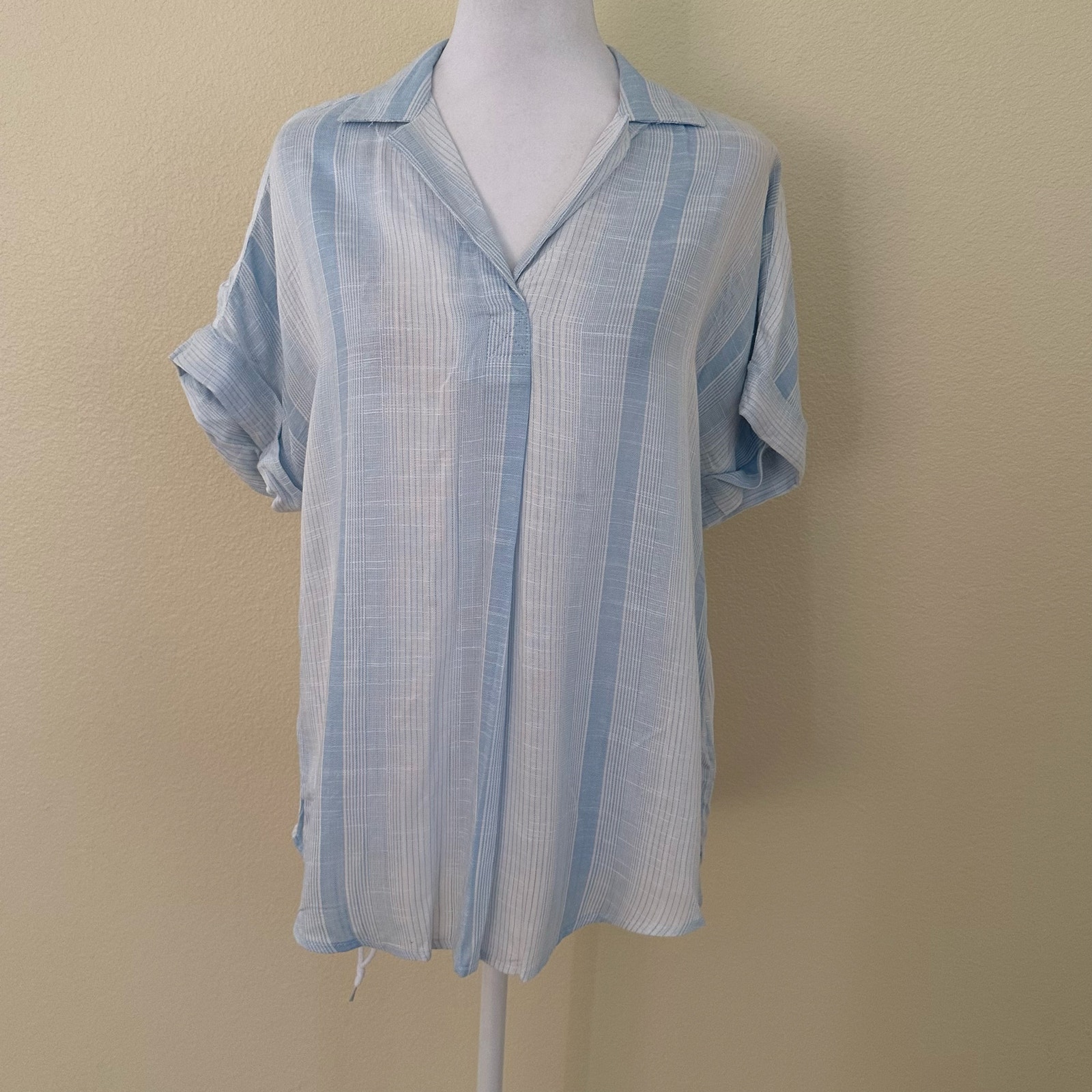 Thread & Supply Women Linen Blend Blue & White Short Sleeve Blouse Size S - Nwt — image 8 of 8